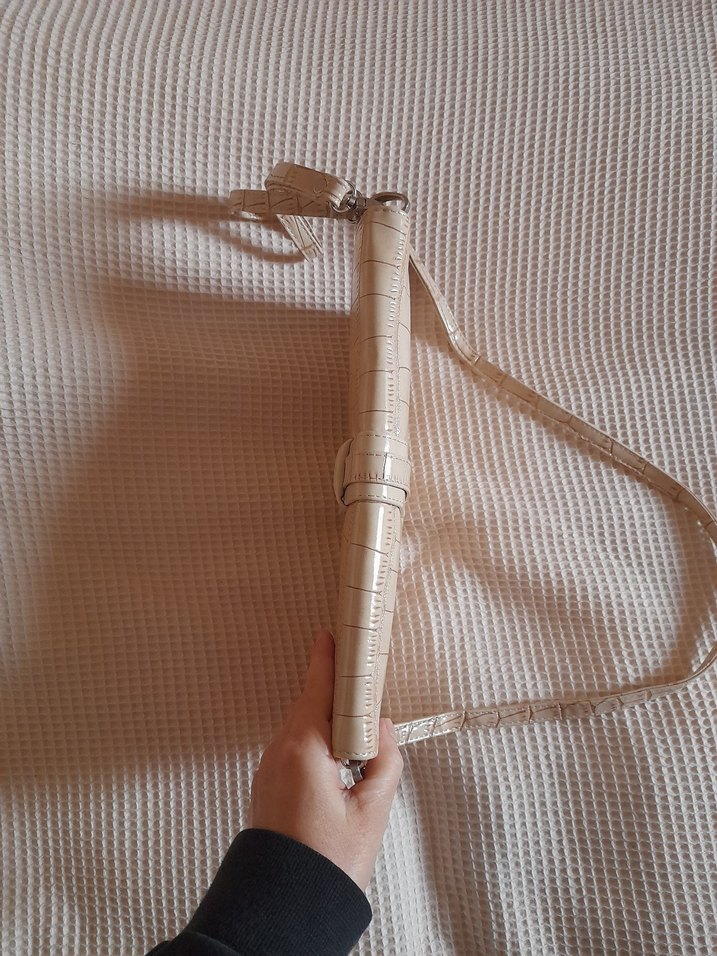 Bej Deri Yılan Desenli Tokalı Kadın Çanta - Görsel 3