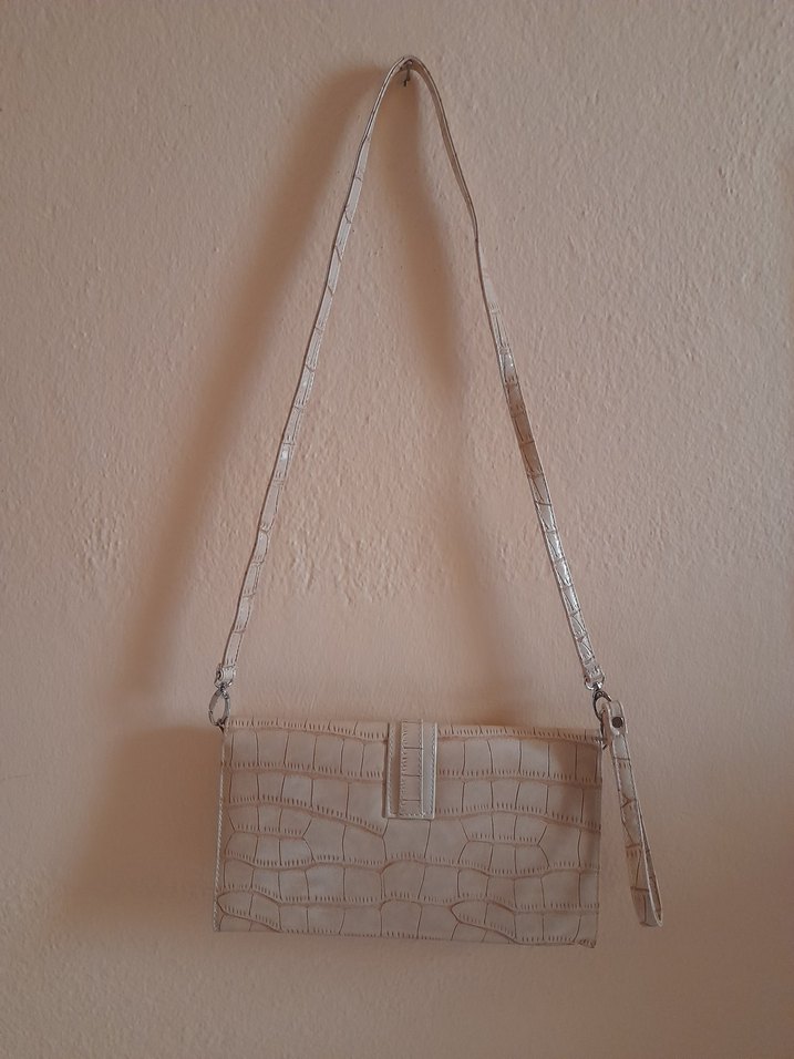 Bej Deri Yılan Desenli Tokalı Kadın Çanta - Görsel 2