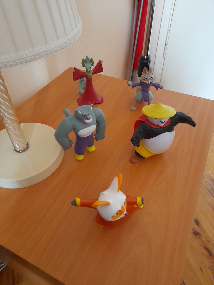 Renkli Aksiyon Figürleri Seti - Görsel 4