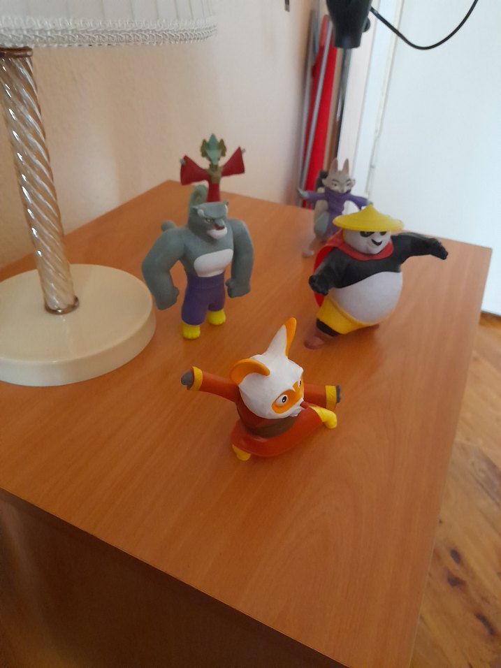 Renkli Aksiyon Figürleri Seti - Görsel 3