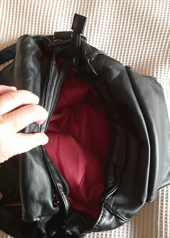 Siyah Deri Tokalı Kadın Çantası - Görsel 5