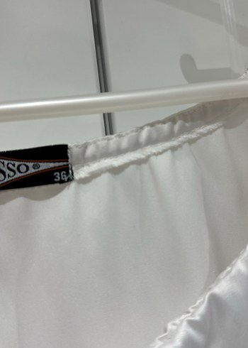 Düğmeli Beyaz Mini saten Bluz - Görsel 3