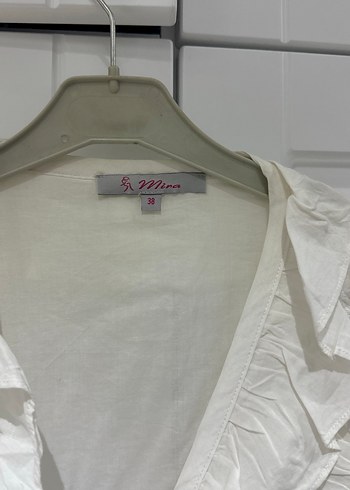 Fırfırlı Beyaz Keten V Yaka Uzun Kollu Gömlek - Görsel 2