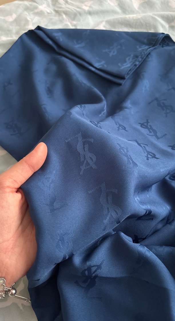 Mavi Parlak İpek Görünümlü Kadın Şal - Görsel 2