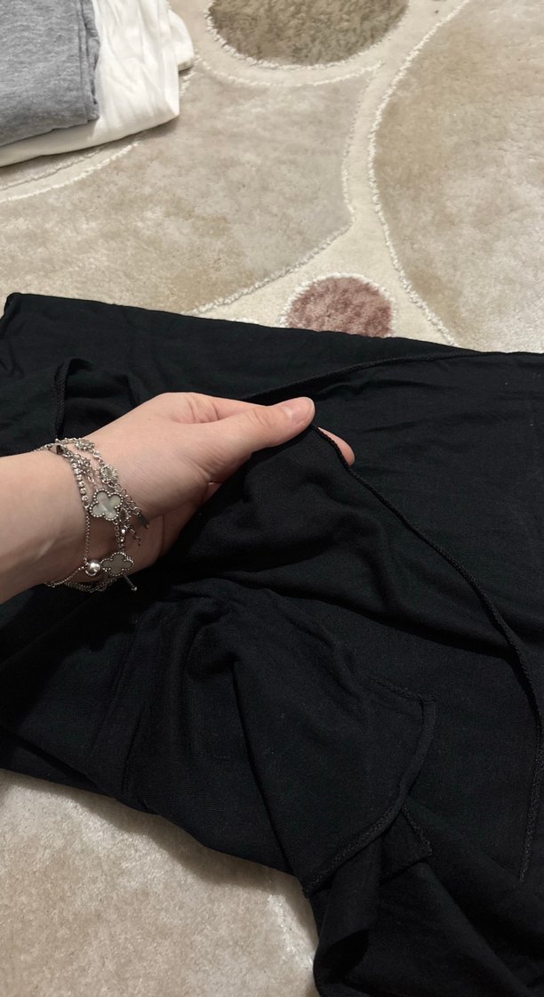 Siyah Penye Şal - Görsel 2