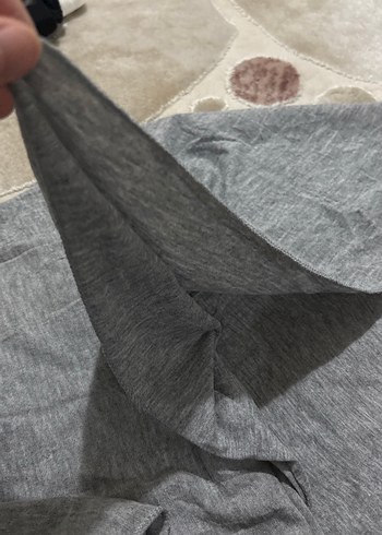 Gri Penye Kadın Şal - Görsel 3