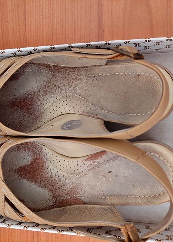 38 Beden ten rengi Renk Bej Dolgu Topuklu Kadın Sandalet
