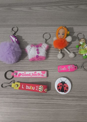 Renkli Püsküllü Kadın Anahtarlık Seti - Görsel 2