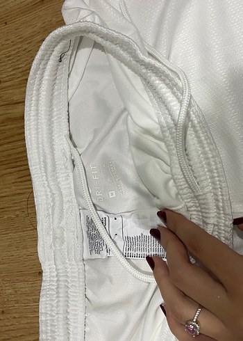 Beyaz Erkek Spor Şortu - Görsel 3