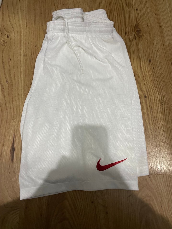 Beyaz Erkek Spor Şortu - Görsel 4