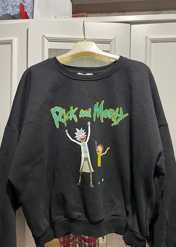 DEFACTO Rick and Morty Baskılı Siyah Kadın Sweatshirt