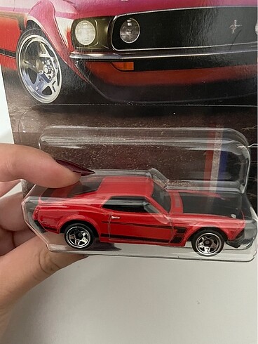  Beden Hot wheels özel seri mustang 69