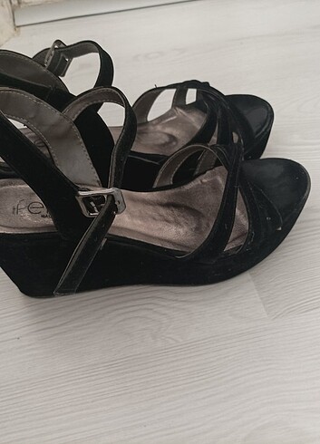  siyah dolgu topuk ayakkabı 