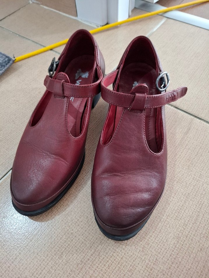 Bordo Tokalı Kadın Klasik Topuklu Ayakkabı - Görsel 3