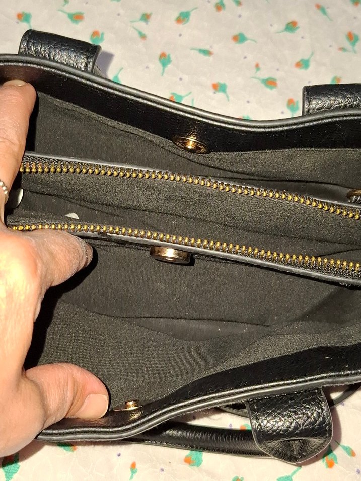 Siyah Deri Fermuarlı Kadın Çantası - Görsel 5