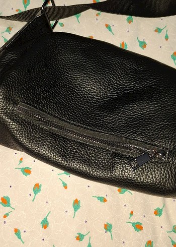 Siyah Deri Kadın Çapraz Çanta - Görsel 4