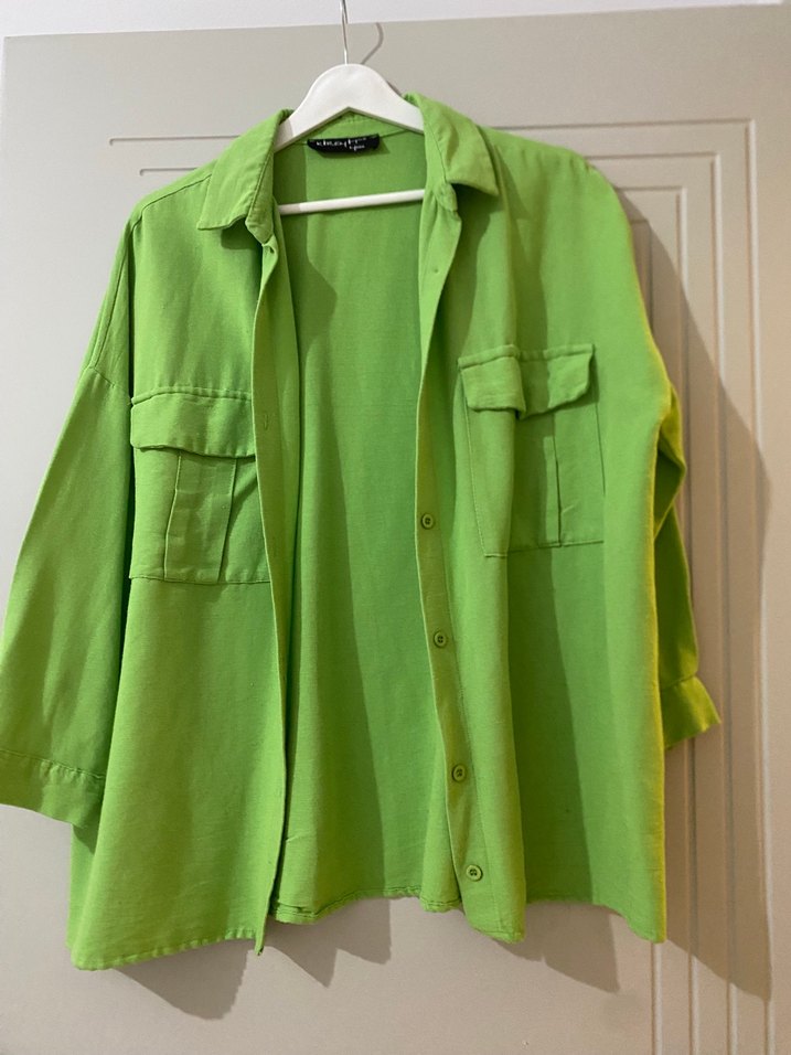 Düğmeli Yeşil Keten Gömlek - Görsel 3