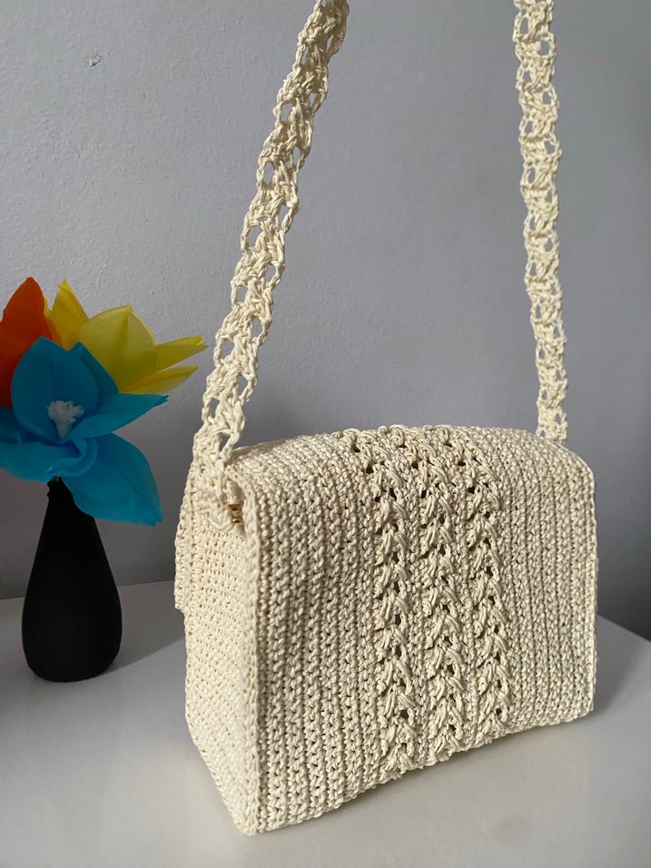 Dantel Detaylı Beyaz Örgü Kadın Çanta - Görsel 4