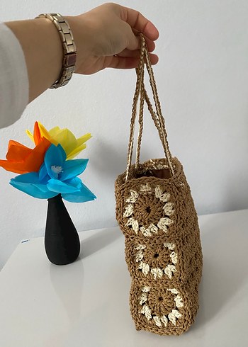 Kahverengi Çiçekli Dantel Detaylı Örgü Çanta - Görsel 4