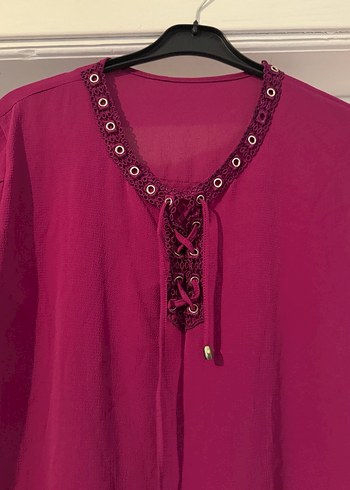 Mürdüm v Yakalı Nakışlı Kadın Bluz - Görsel 2