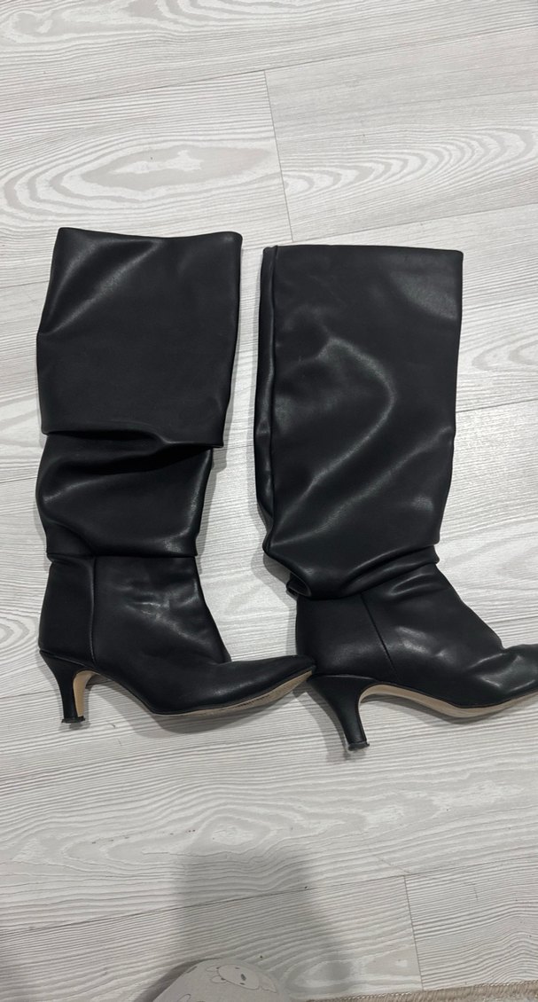 Siyah Deri Dizaltı Topuklu Kadın Çizme - Görsel 2