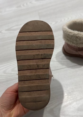 Kız Çocuk Kahverengi Peluş Detaylı Bot - Görsel 3