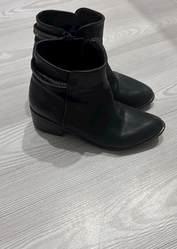 Bayan bot - Görsel 2