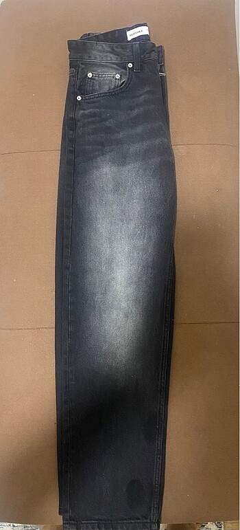 Bershka bol paça pantolon( 2-3 kere giyildi )