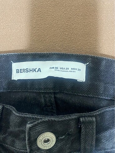 Bershka Bershka bol paça pantolon( 2-3 kere giyildi )