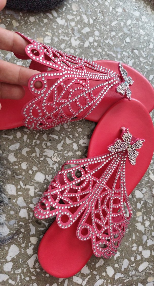 Taşlı kırmızı renk düz taban Terlik - Görsel 3