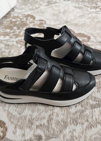 Siyah Bağcıklı Kadın Dolgu Topuk Sandalet - Görsel 4