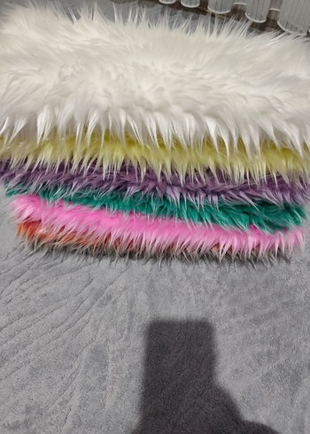 Renkli Peluş kırlent Kılıfları - Görsel 3