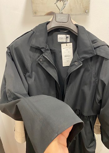 Kadın Siyah Uzun Kemerli Yağmurluk - Görsel 4