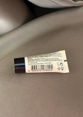 Orijinal Armani Açık Bej BB Krem - Görsel 3