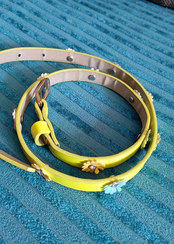 Accessorize Çiçek Detaylı Sarı Deri Kadın Kemer