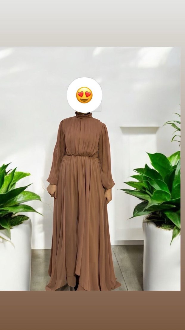 Şifon Uzun Kuyruklu Elbise - Görsel 4