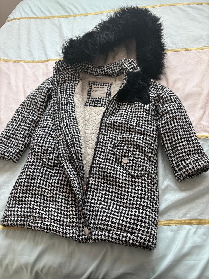 Kız Çocuk Füme Kazayağı Desenli Kürklü Mont - Görsel 2