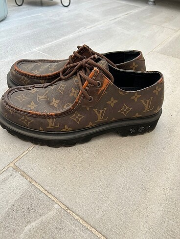 louis vuitton ayakkabı