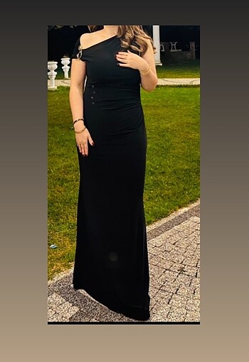 Siyah uzun elbise