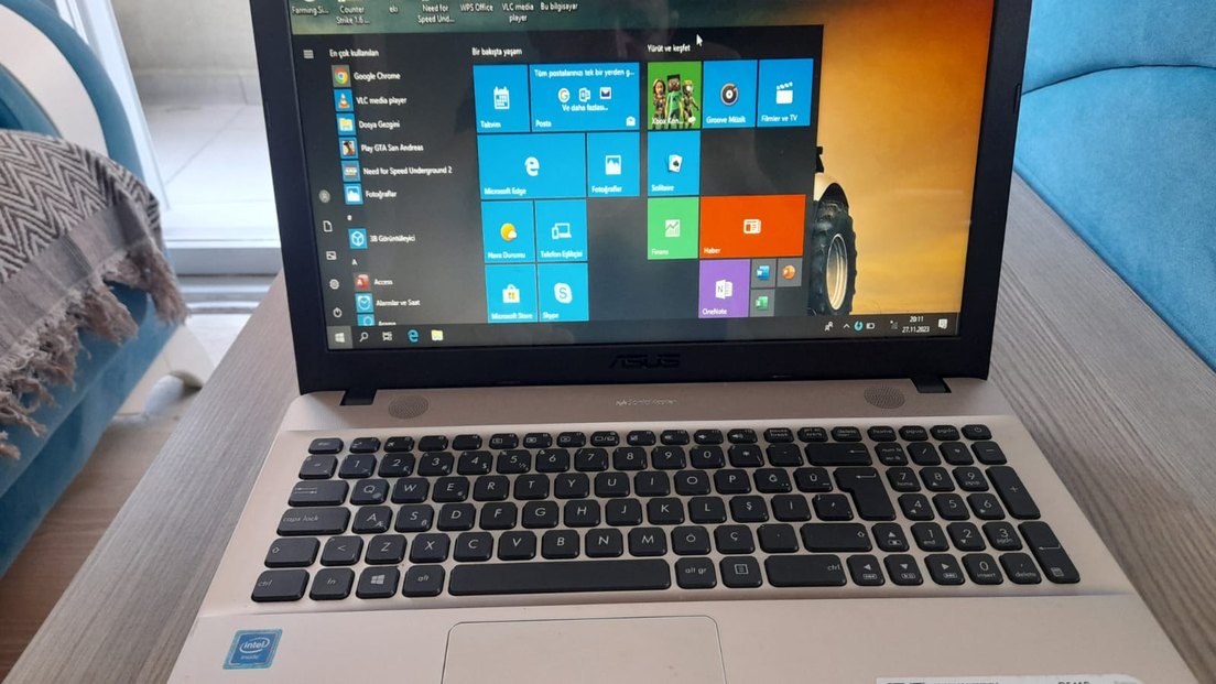 Camel Renkli Asus Dizüstü Bilgisayar Windows 10 - Görsel 2