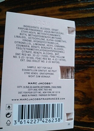 Marc Jacobs Marc Jacobs perfect edp sample.Not: Sample parfumlerde üzerinde 