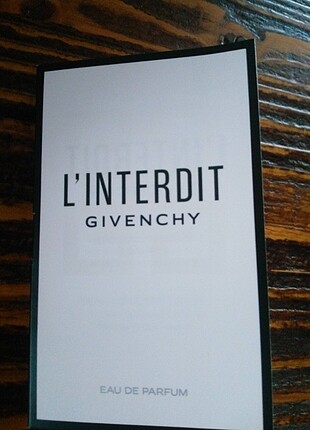  Beden givenchy linterdit EDP bayan sample parfüm. #givenchy #linterdit