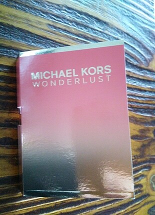 Michael Kors Michael Kors wonderlust EDP sample boy bayan parfüm. #michealkor