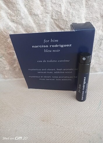 Narciso Rodriguez Narciso Rodriguez bleu noir EDT extreme 