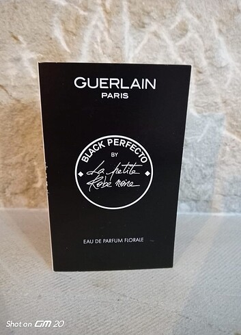 Guerlain black perfecto by la petite Robe noire EDP 