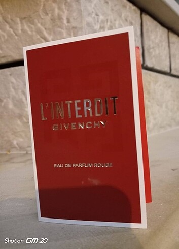 Givenchy linterdit rouge Edp 