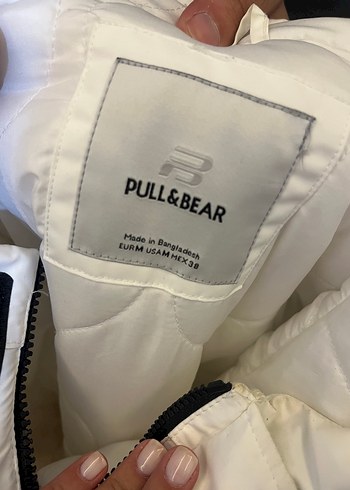 m Beden Beyaz Kapüşonlu Fermuarlı Erkek Pull and Bear Mont