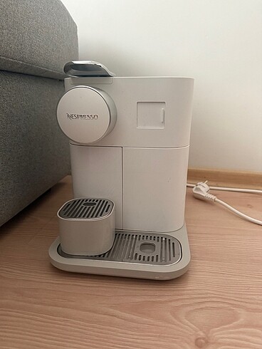 Beden Nespresso kahve makinesi