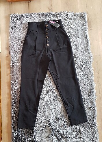 Siyah yüksekbel pantolon