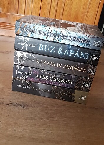 Karanlık zihinler kitap seti